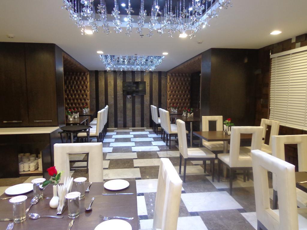 Hotel Taj Princess - Boutique Hotel Delhi Zewnętrze zdjęcie