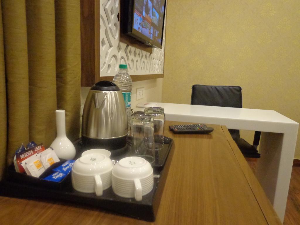 Hotel Taj Princess - Boutique Hotel Delhi Zewnętrze zdjęcie
