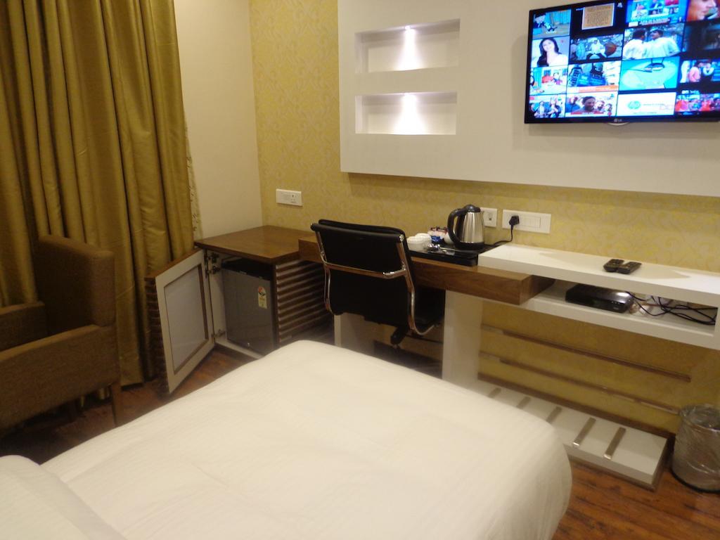 Hotel Taj Princess - Boutique Hotel Delhi Zewnętrze zdjęcie
