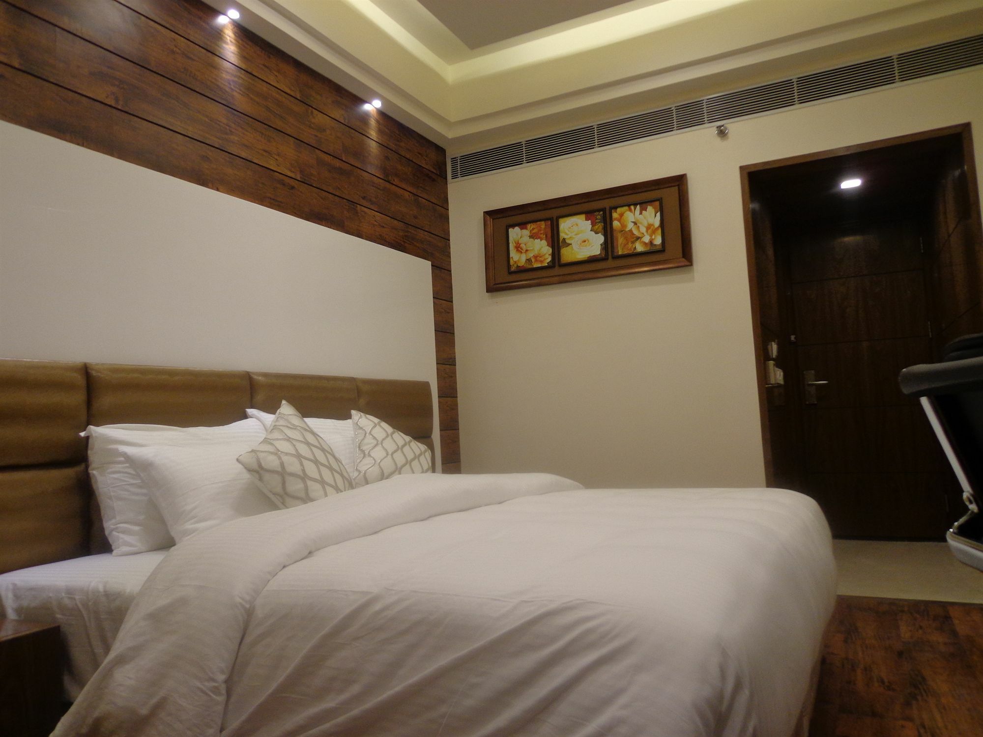 Hotel Taj Princess - Boutique Hotel Delhi Zewnętrze zdjęcie