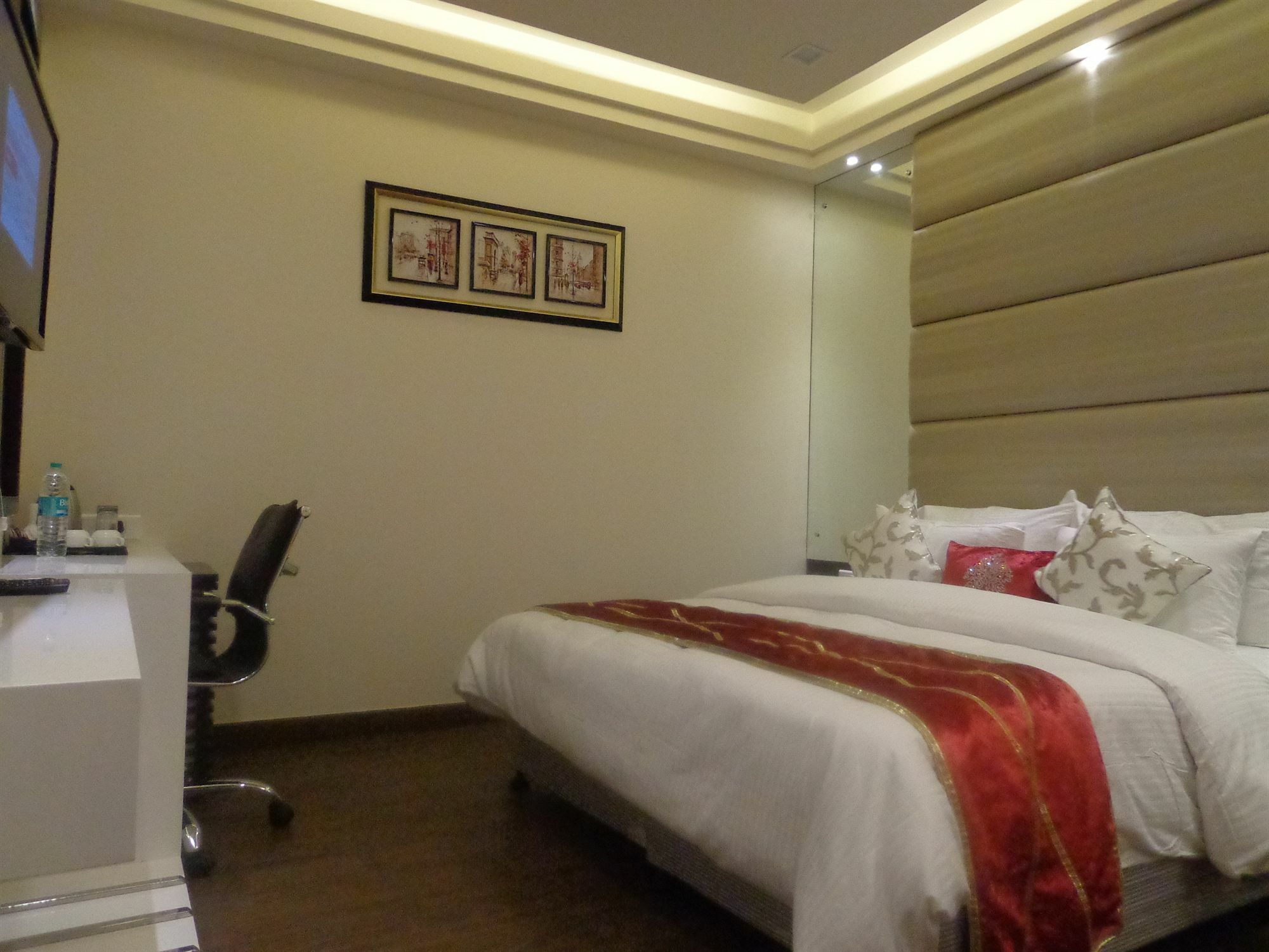 Hotel Taj Princess - Boutique Hotel Delhi Zewnętrze zdjęcie